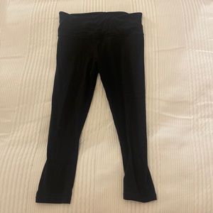Athleta, Powervita Legging. Size medium